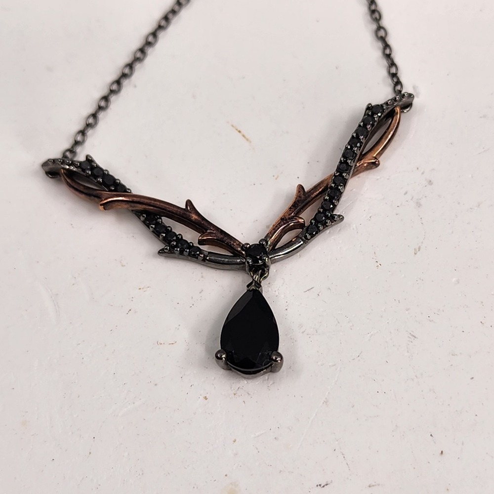 Disney Maleficent Black Crystal Thorn Teardrop Pendant Necklace Villain Gothic